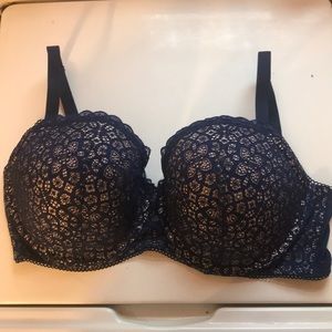 40DD Victoria Secret Bra